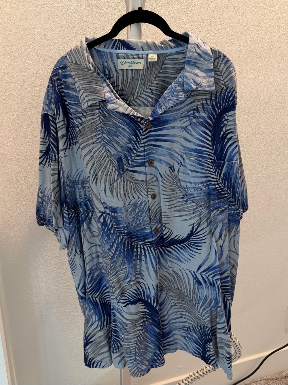 Caribbean Men’s Blue Palm-Print Short Sleeve Button-Down Shirt